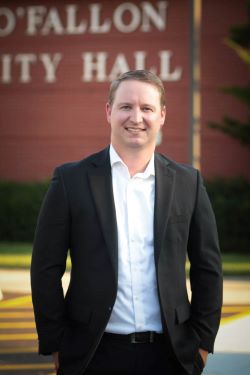 A portrait photo of Grant Litteken