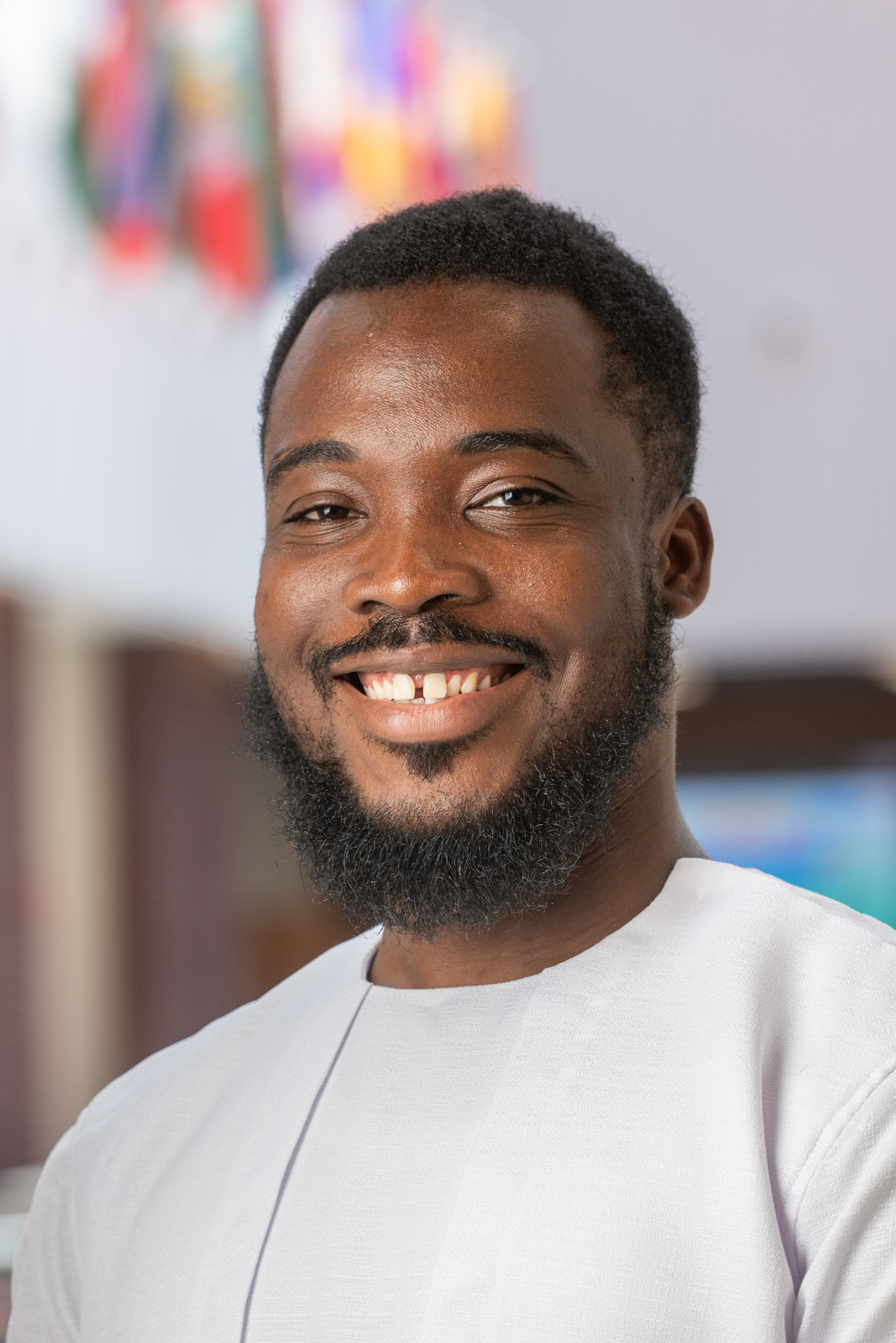 A portrait photo of Caleb Otabil