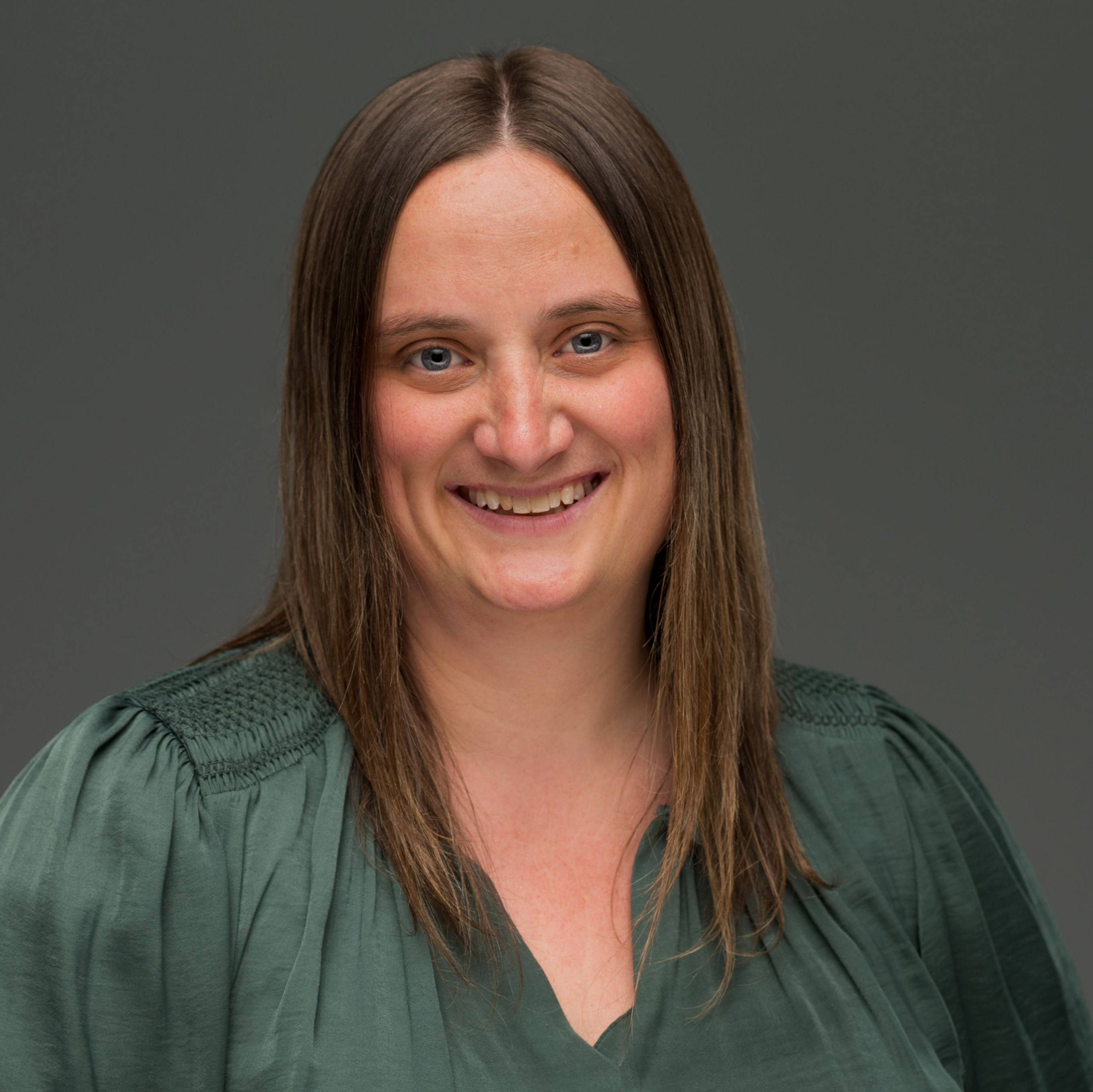 A portrait photo of Lindsay Ross-Stewart, PhD, CMPC