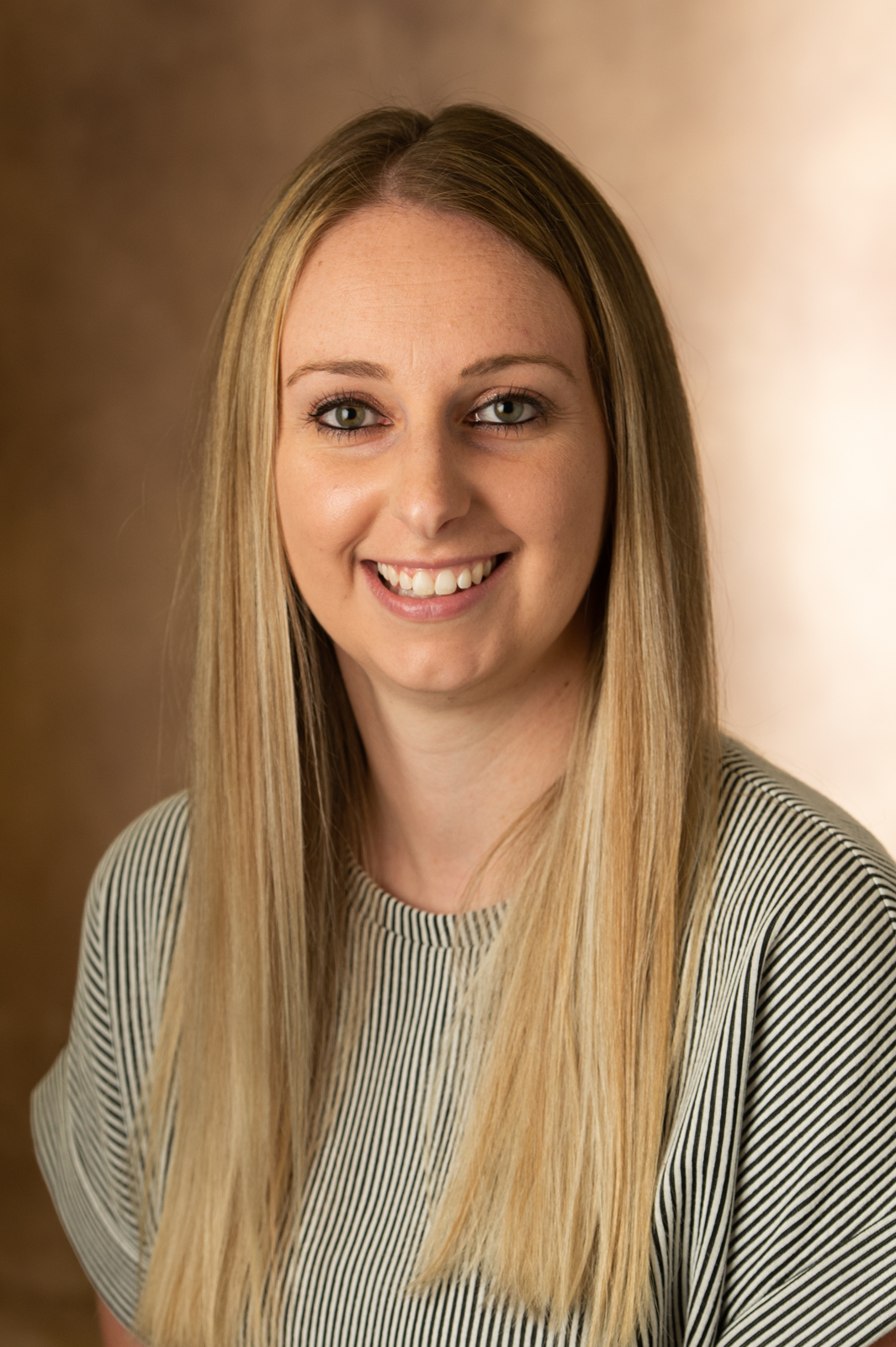 A portrait photo of Kelsey Massa MSN, RN, CPN